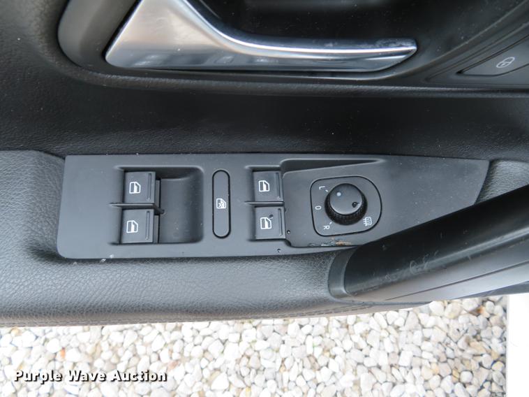 image for item DE8063 2010 Volkswagen CC