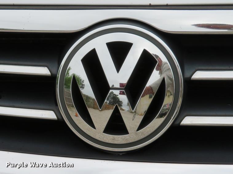 image for item DE8063 2010 Volkswagen CC