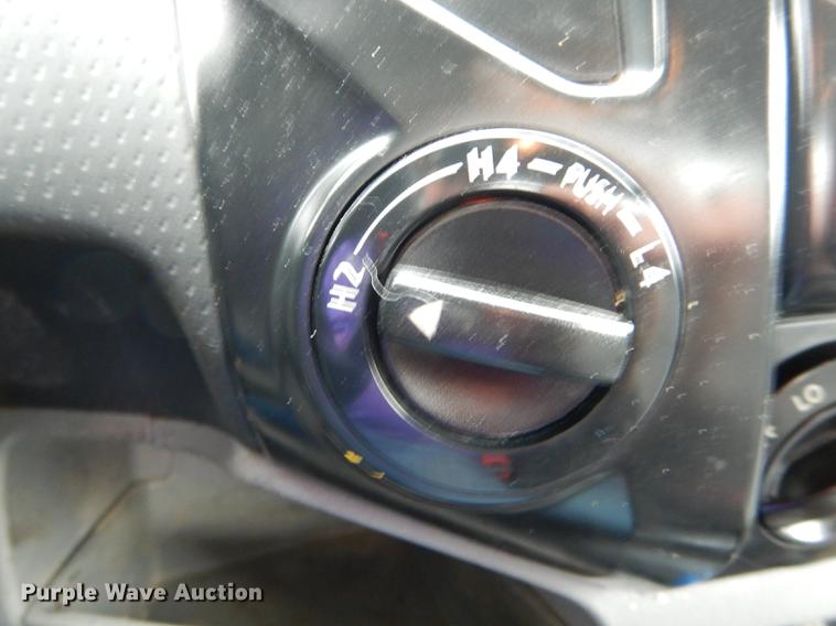 image for item DE8378 2014 Toyota Tacoma utility bed pickup truck