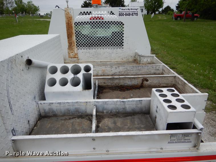 image for item DE8378 2014 Toyota Tacoma utility bed pickup truck