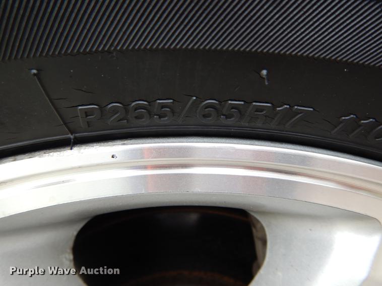 image for item DE8378 2014 Toyota Tacoma utility bed pickup truck