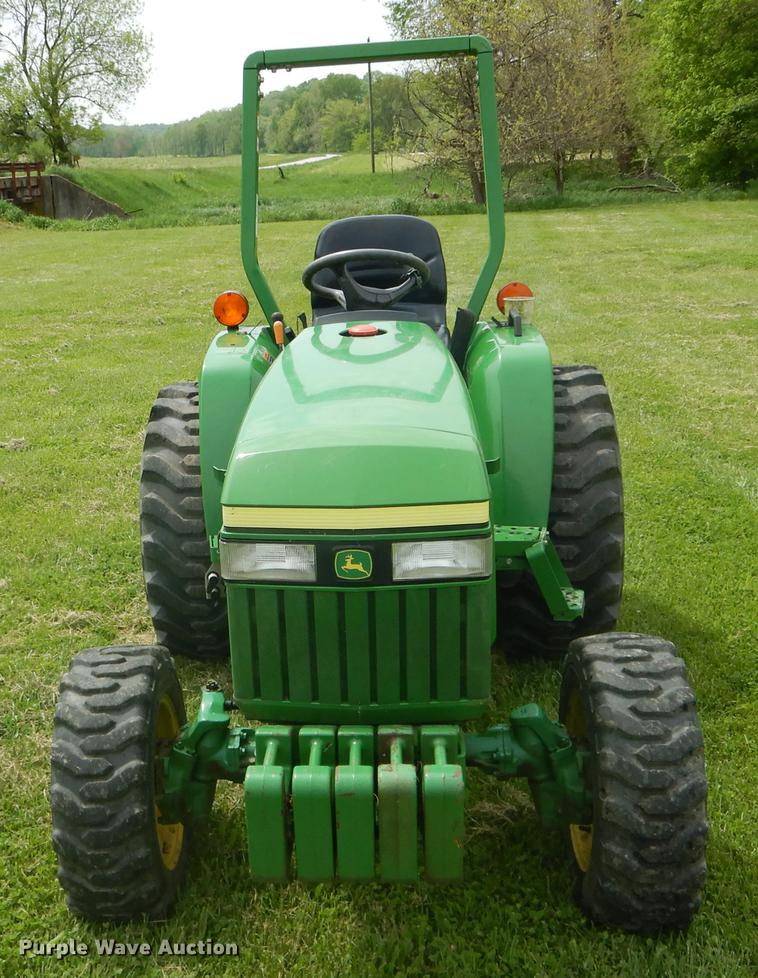 image for item DE8386 2006 John Deere 790 MFWD tractor