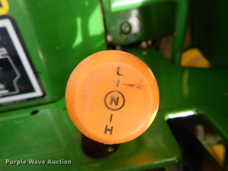 image for item DE8386 2006 John Deere 790 MFWD tractor