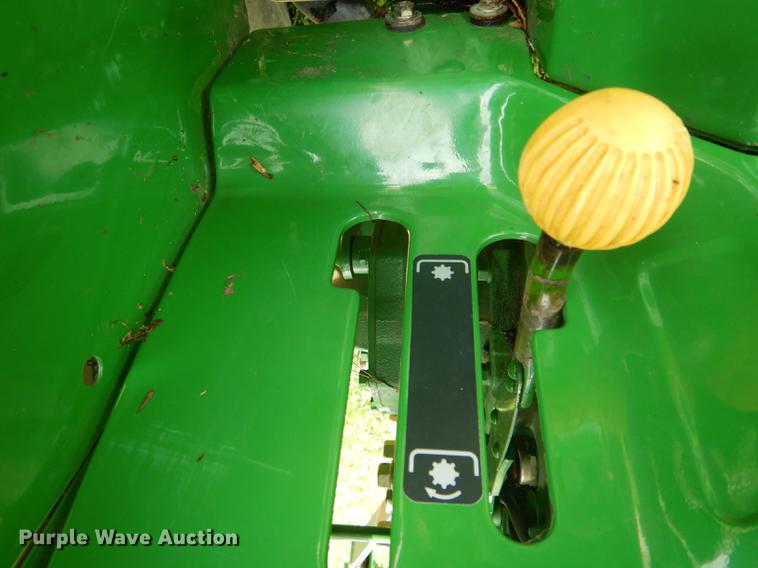 image for item DE8386 2006 John Deere 790 MFWD tractor