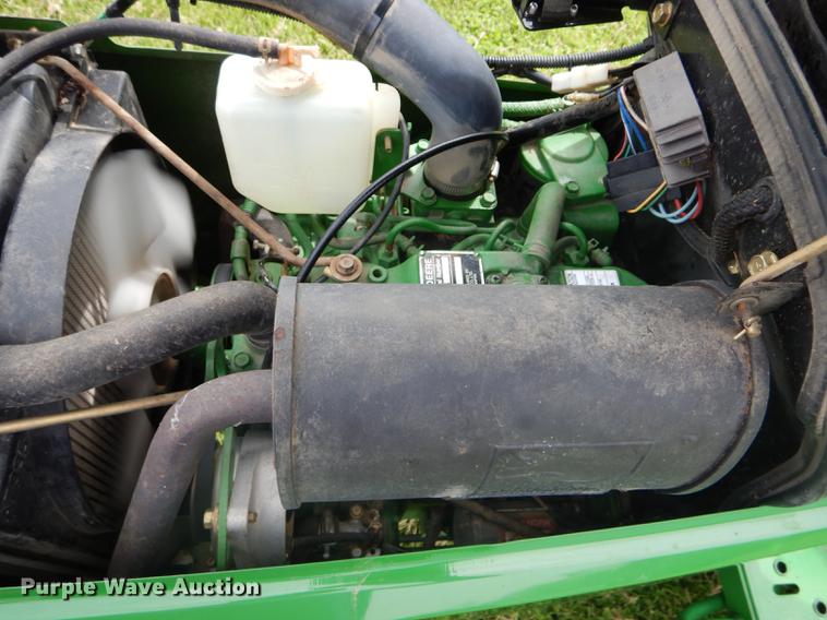 image for item DE8386 2006 John Deere 790 MFWD tractor