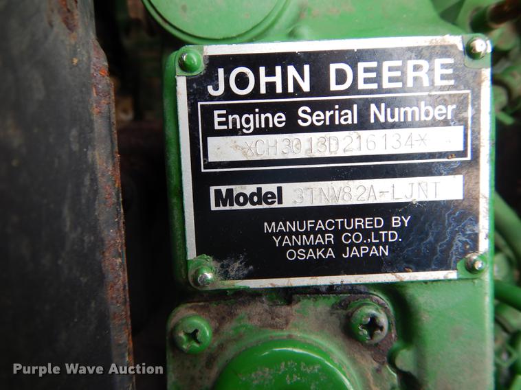 image for item DE8386 2006 John Deere 790 MFWD tractor