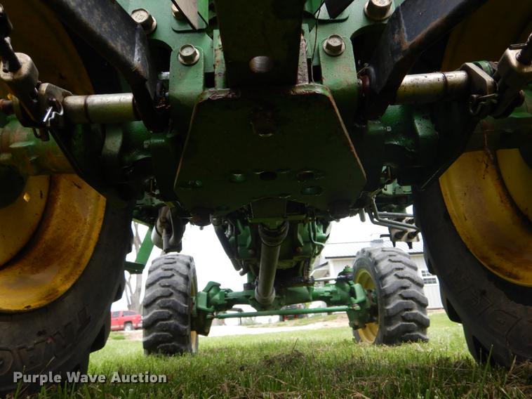 image for item DE8386 2006 John Deere 790 MFWD tractor