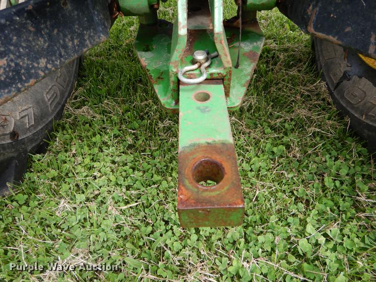 image for item DE8386 2006 John Deere 790 MFWD tractor