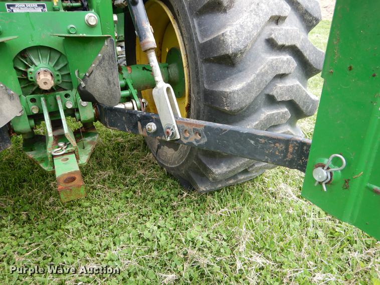 image for item DE8386 2006 John Deere 790 MFWD tractor