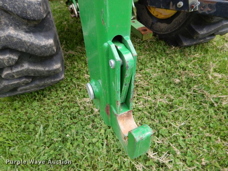 image for item DE8386 2006 John Deere 790 MFWD tractor