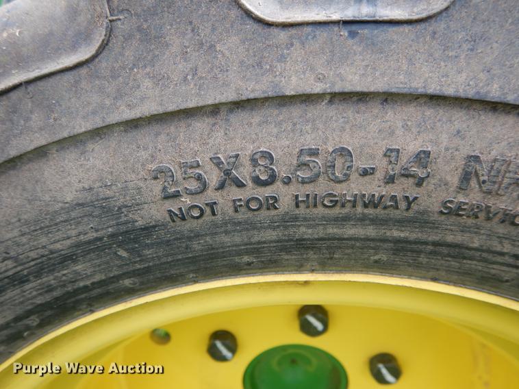 image for item DE8386 2006 John Deere 790 MFWD tractor