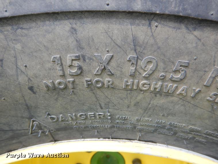 image for item DE8386 2006 John Deere 790 MFWD tractor