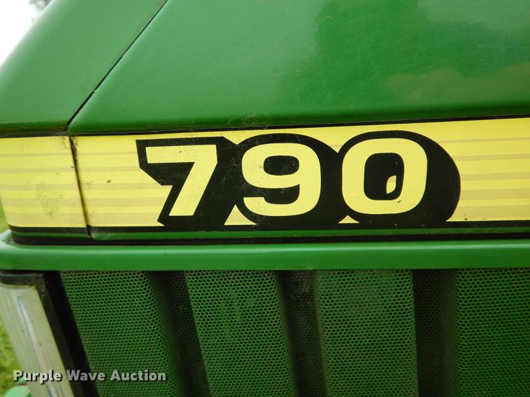image for item DE8386 2006 John Deere 790 MFWD tractor