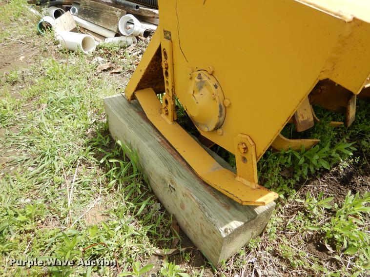 image for item DE8396 King Kutter II TG-72-Y tiller