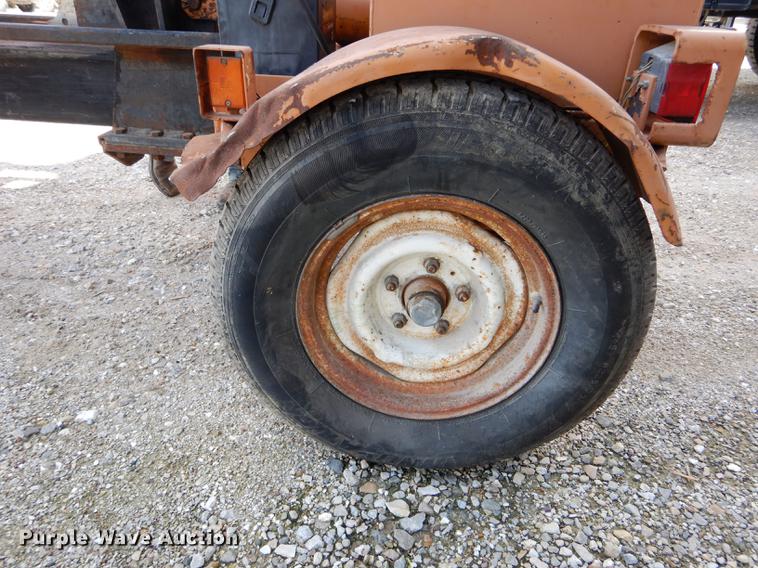 image for item DE8401 E-Z Crusher rim crusher