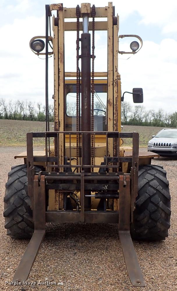 image for item DF1179 Hyster P80A forklift