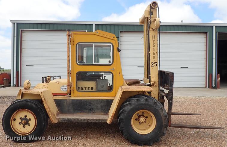 image for item DF1179 Hyster P80A forklift