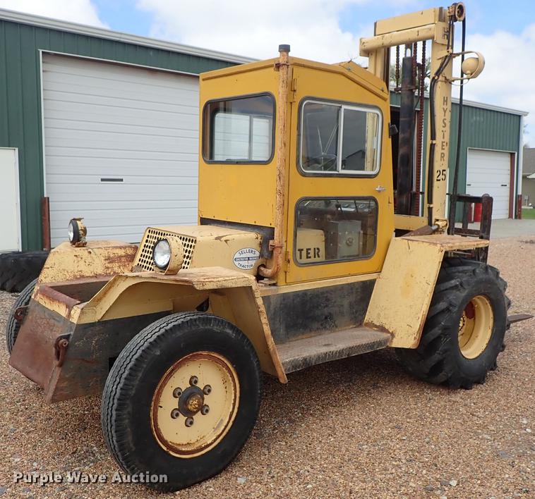 image for item DF1179 Hyster P80A forklift