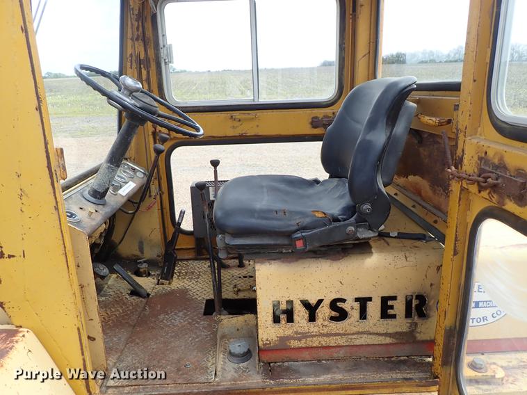 image for item DF1179 Hyster P80A forklift