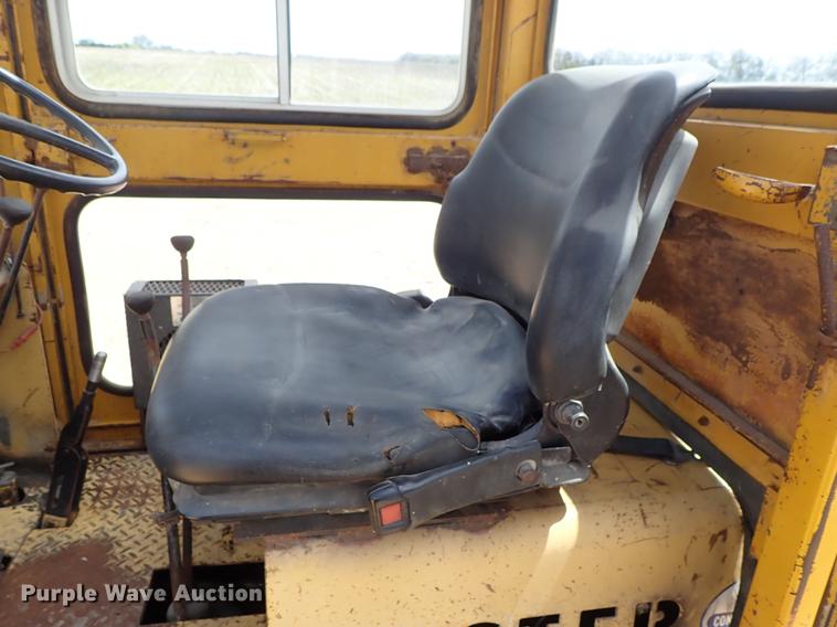 image for item DF1179 Hyster P80A forklift