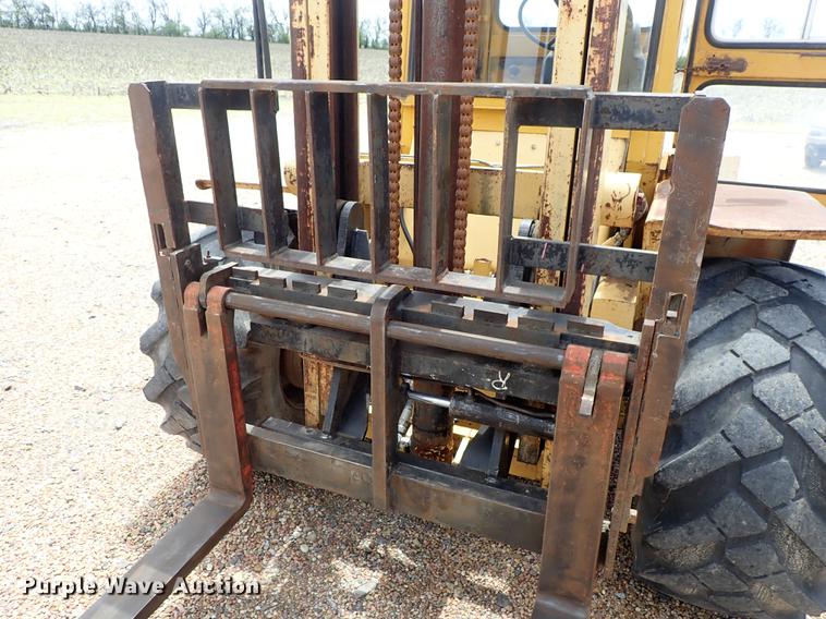 image for item DF1179 Hyster P80A forklift