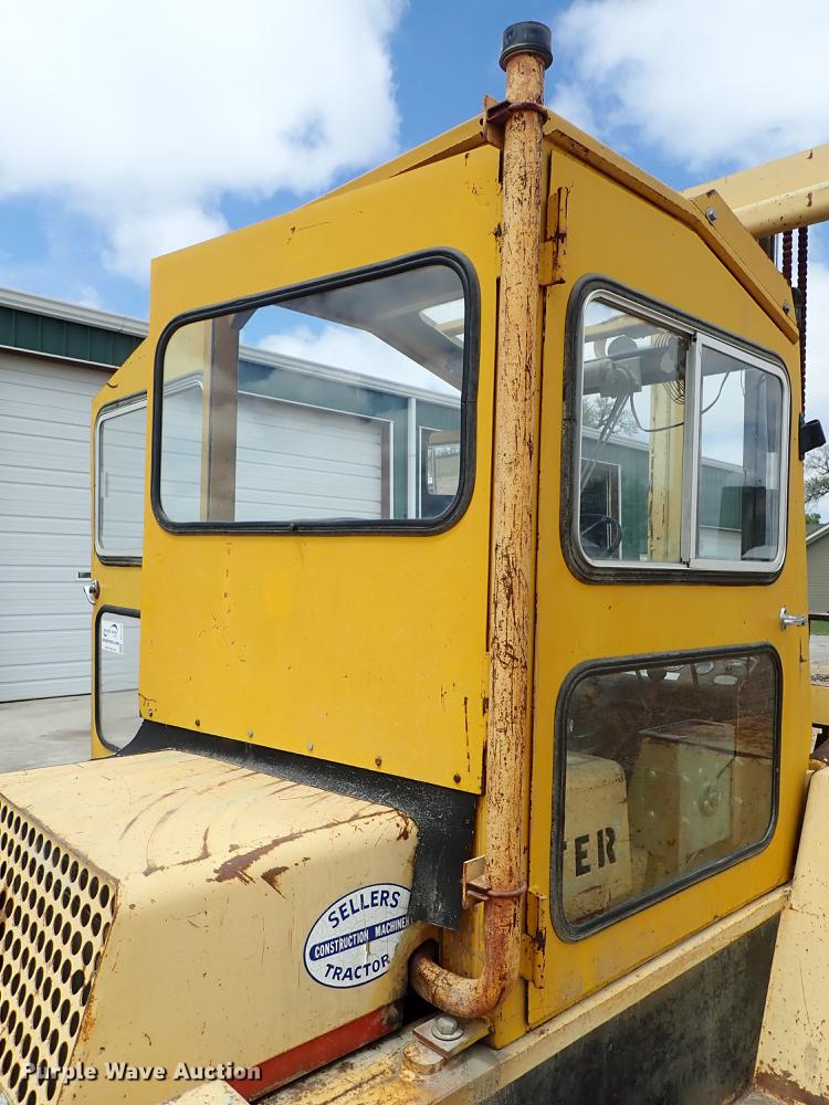 image for item DF1179 Hyster P80A forklift