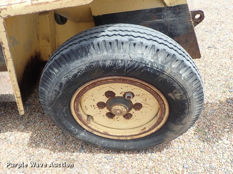 image for item DF1179 Hyster P80A forklift