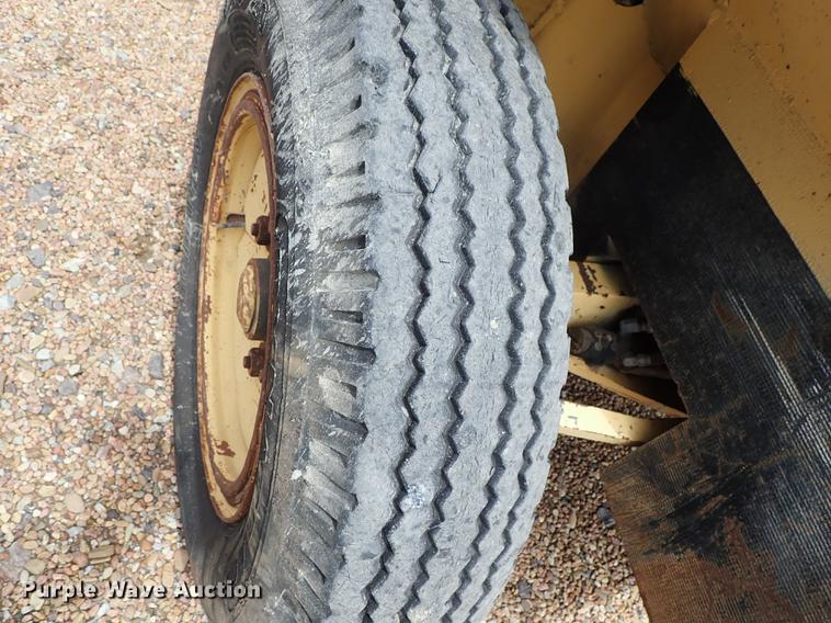 image for item DF1179 Hyster P80A forklift