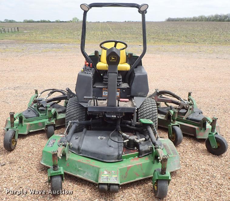 image for item DF1180 John Deere 1600 mower