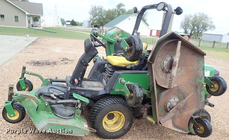 image for item DF1180 John Deere 1600 mower