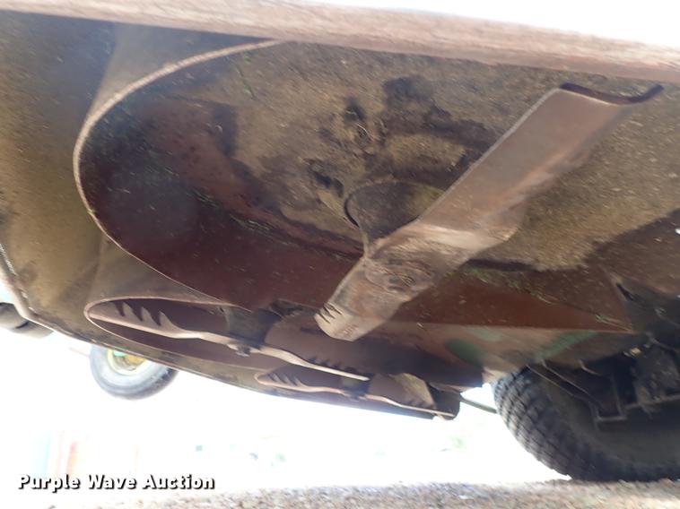 image for item DF1180 John Deere 1600 mower