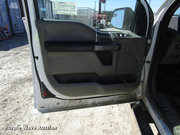 image for item DF7953 2015 Ford F150 SuperCab pickup truck