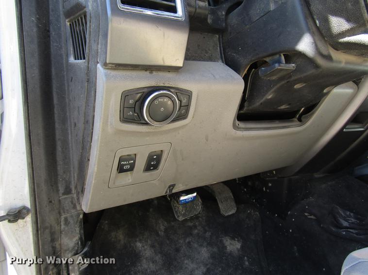 image for item DF7953 2015 Ford F150 SuperCab pickup truck