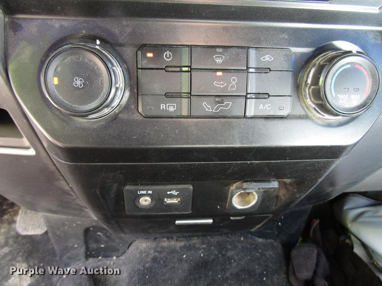 image for item DF7953 2015 Ford F150 SuperCab pickup truck