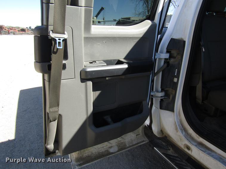 image for item DF7953 2015 Ford F150 SuperCab pickup truck