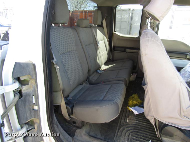 image for item DF7953 2015 Ford F150 SuperCab pickup truck