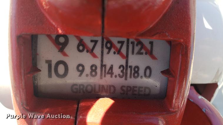 image for item EN9877 1960 Ford 981D tractor