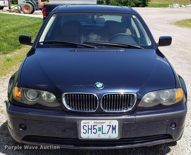 image for item EN9955 2002 BMW 325i