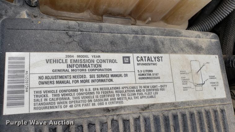 image for item EN9995 2004 Chevrolet Avalanche 1500 pickup truck