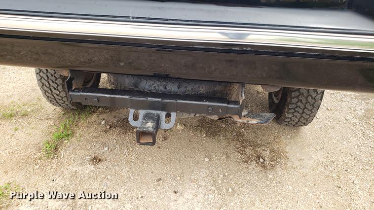 image for item EN9996 1986 Chevrolet K10 pickup truck