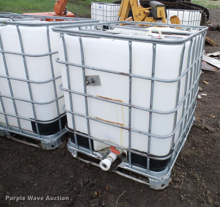 image for item EO9811 (6) Schutz poly tanks