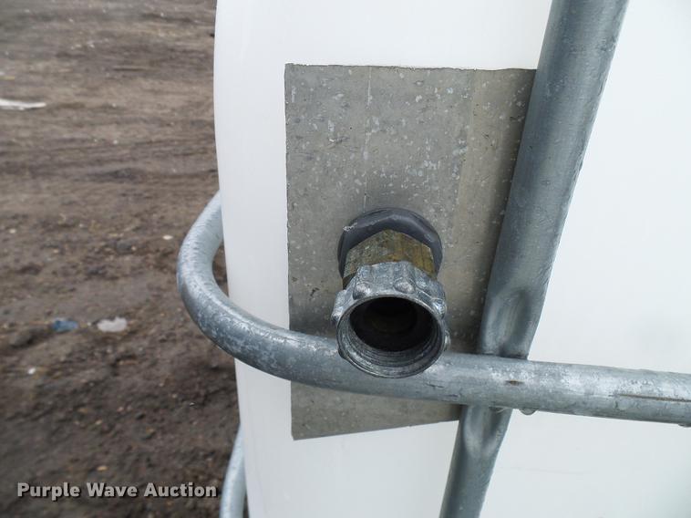 image for item EO9811 (6) Schutz poly tanks