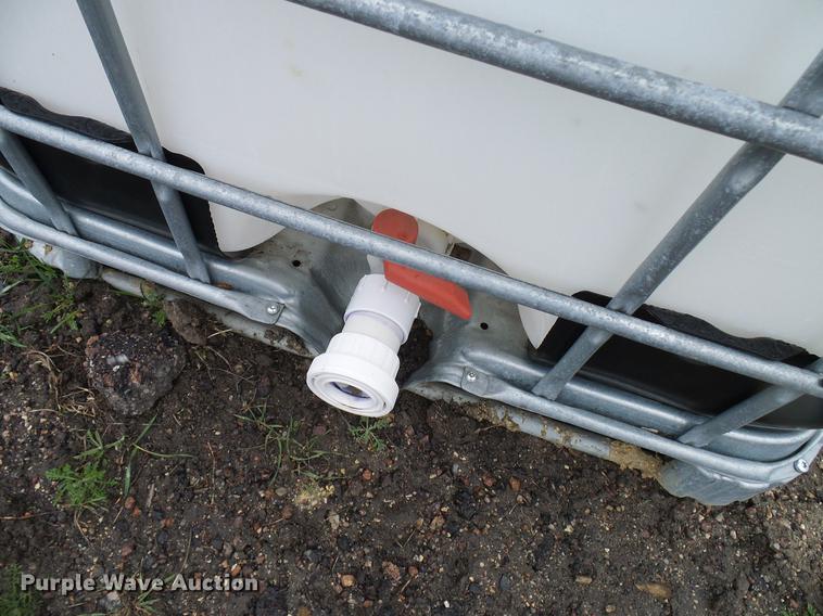 image for item EO9811 (6) Schutz poly tanks