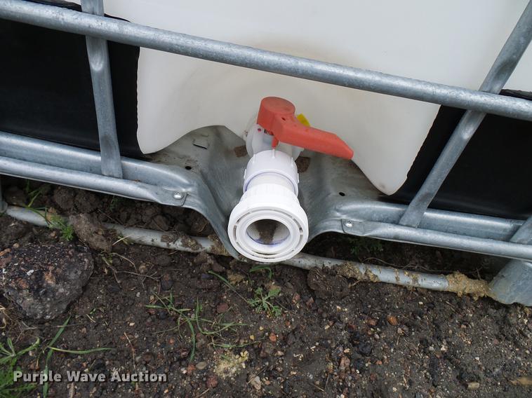 image for item EO9811 (6) Schutz poly tanks