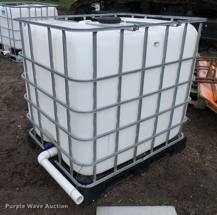 image for item EO9811 (6) Schutz poly tanks