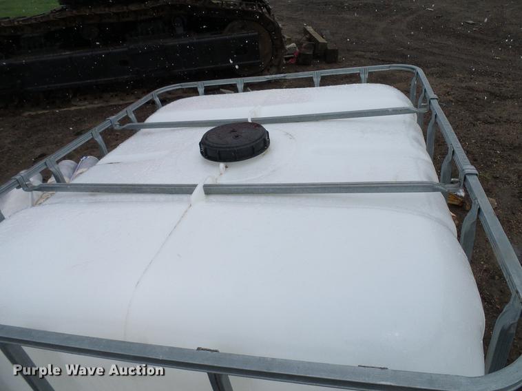 image for item EO9811 (6) Schutz poly tanks