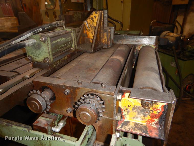 image for item EZ9970 Do All bandsaw