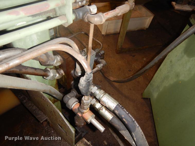 image for item EZ9970 Do All bandsaw