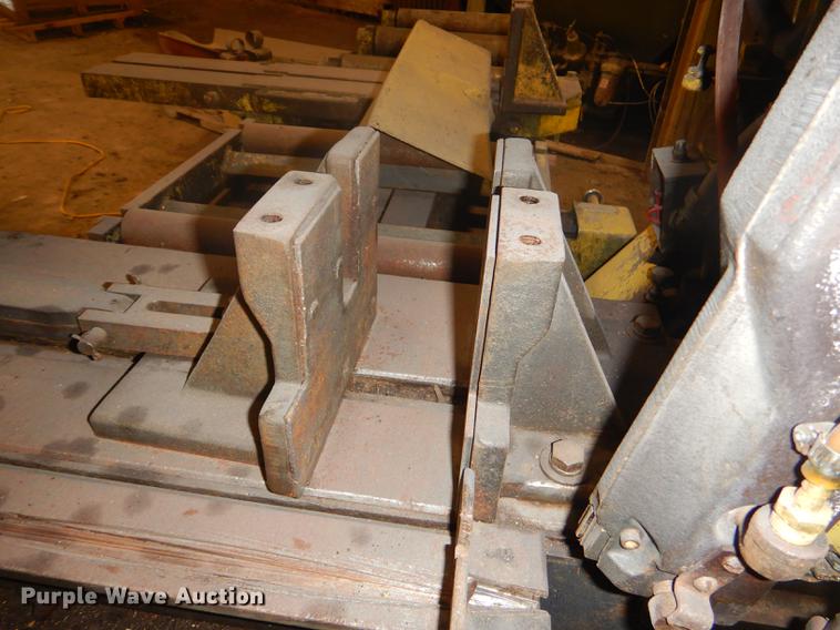 image for item EZ9971 Do All bandsaw