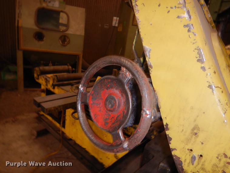 image for item EZ9971 Do All bandsaw